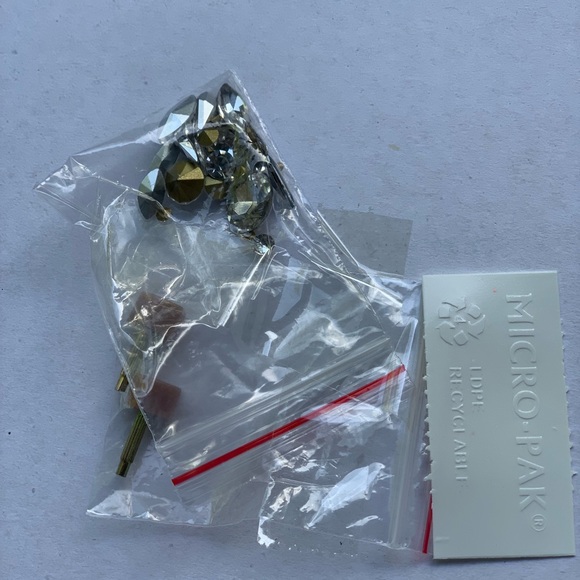 Shoes - Picture 7 of 8